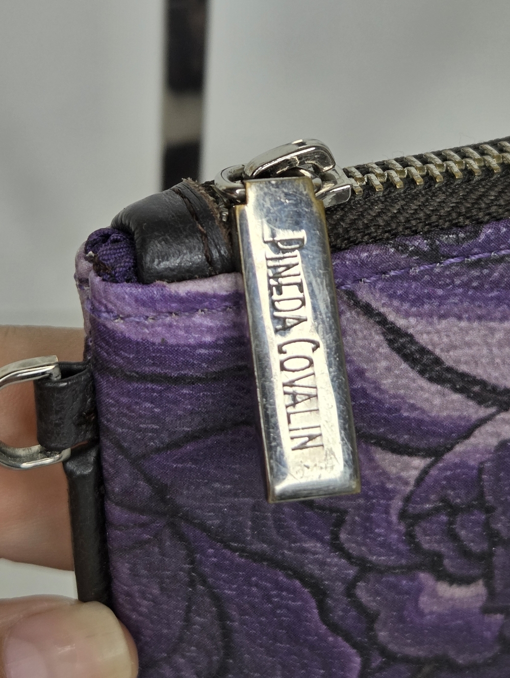 Pineda Covalin Purple Floral Leather/Polyester Wristlet /Silver Branded Zip Pull - Picture 3 of 13